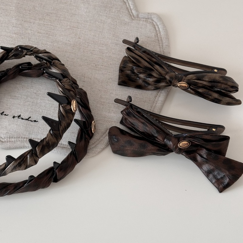 Tortoiseshell Leather Bowknot  - Women'S Fashion Labels 리뷰 및 가격
